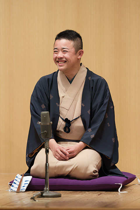 写真・桂吉坊さん
